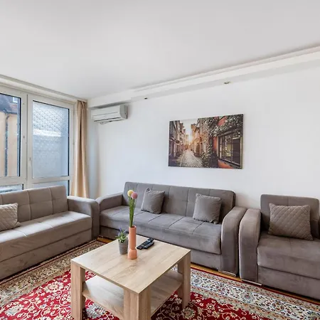 Apart-hotel Aldars Urban Trio Suite No.6 3*